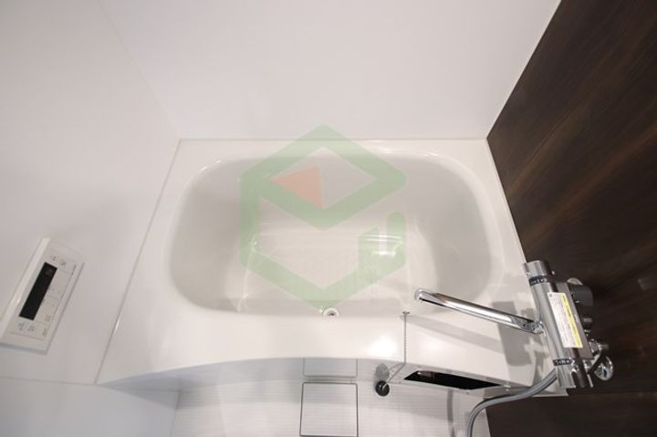 エンクレスト博多駅南GRACEの風呂