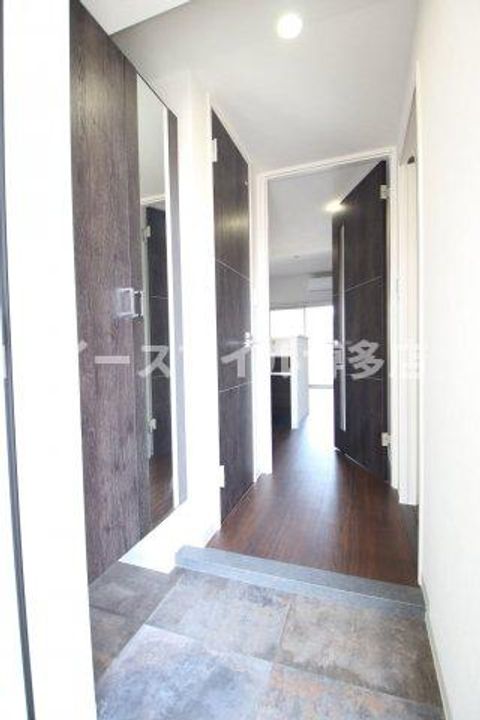 エルヴィータ箱崎の玄関