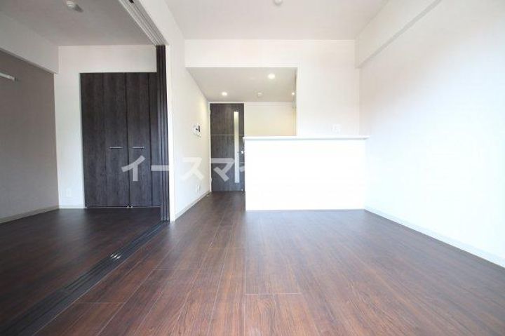 エルヴィータ箱崎の居間