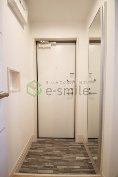 モアメゾン中央公園前の玄関