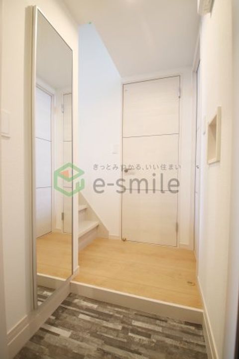 モアメゾン中央公園前の玄関