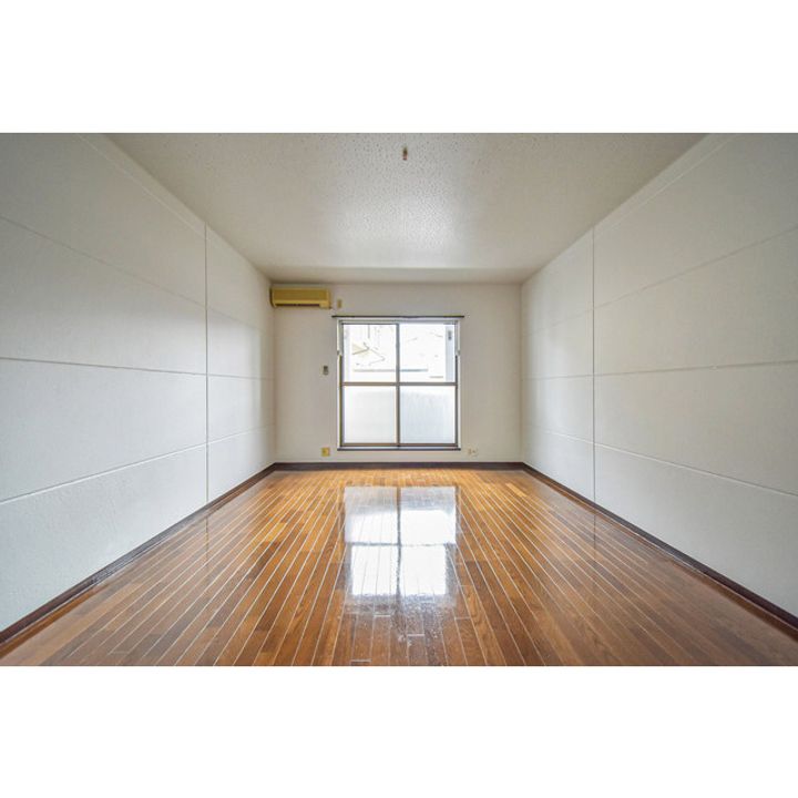 レジデンス幸の居間