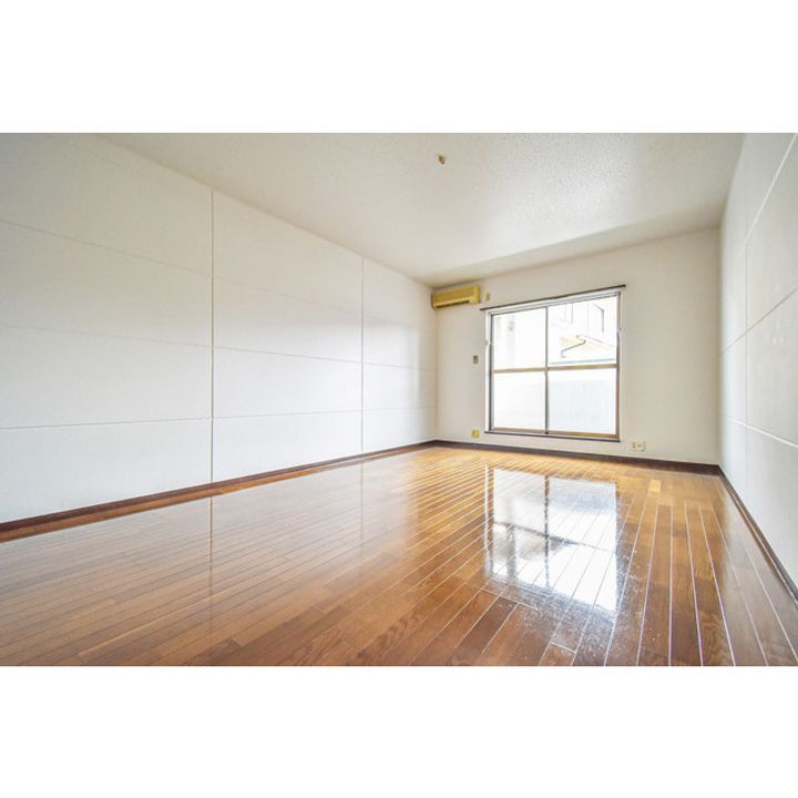 レジデンス幸の居間