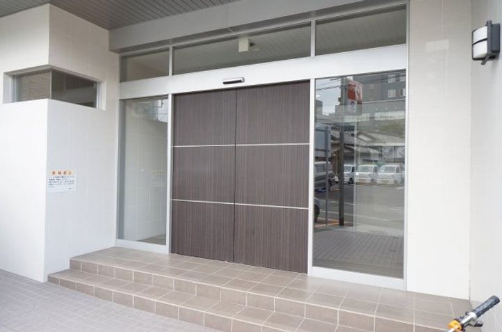 リフェスタ渡辺通の外観