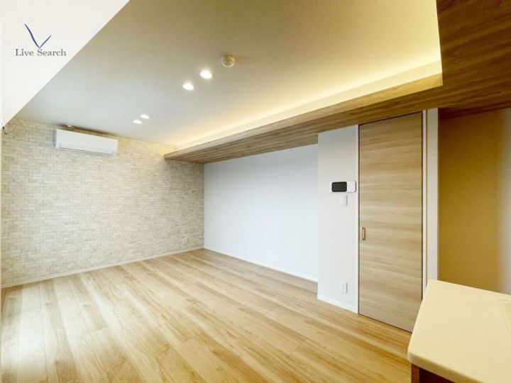 シャーメゾン日赤通りA201●の居間