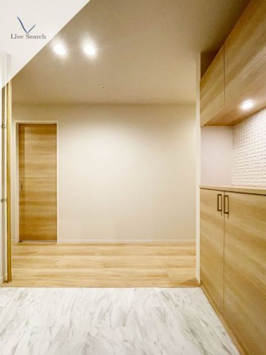 シャーメゾン日赤通りA201●の玄関