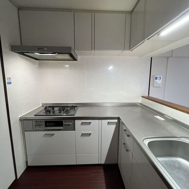 ビジネス・ワン板付のキッチン