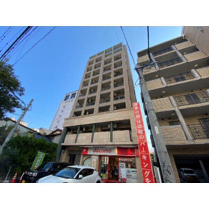 クレストパーク平尾の外観