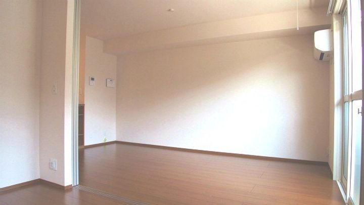 プランドールB103号の居間