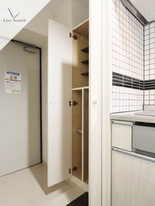 №102 CLUB ORIENTの玄関