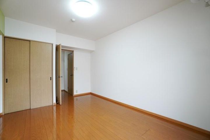 ブライトハーツ大橋南の居間