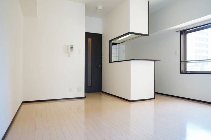 グランパーク天神の居間