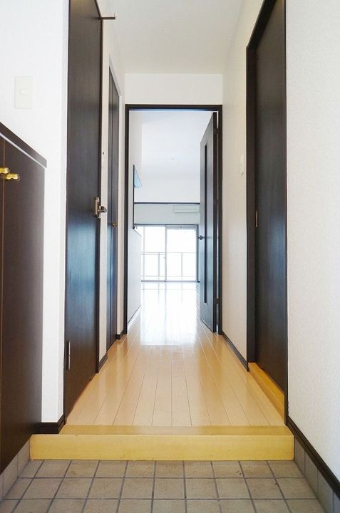 グランパーク天神の玄関