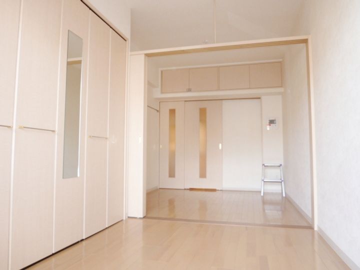 No48 プロジェクト2100 博多の内装