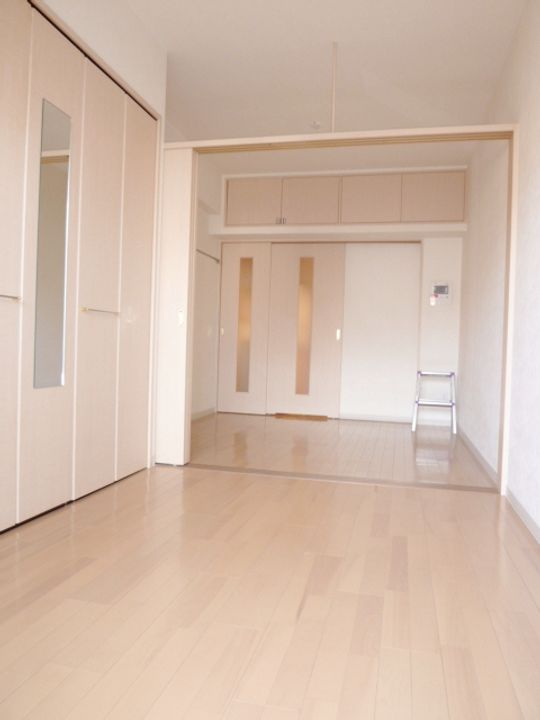 No48 プロジェクト2100 博多の内装