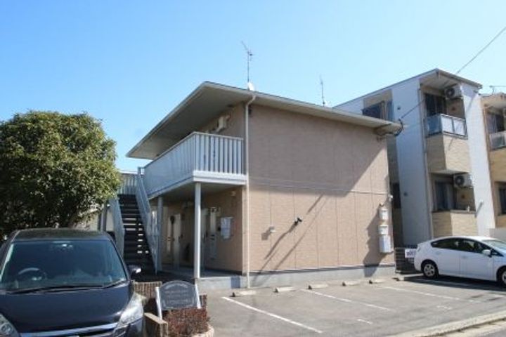 ロイヤルコート東那珂102●の外観