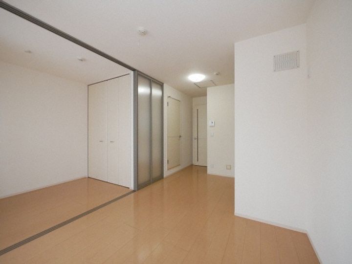 ロイヤルコート東那珂102●の内装