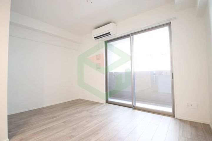 エンクレスト博多EXCEEDの居間