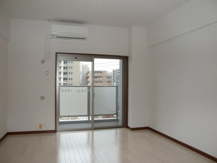 グランフォーレ箱崎アネックスの居間