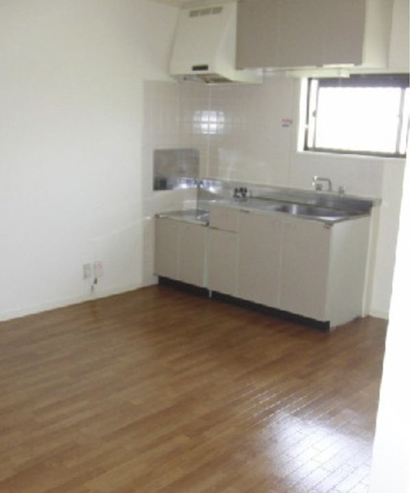 ロイヤルハイツB棟のキッチン