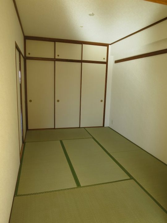 リファレンス寺塚の寝室
