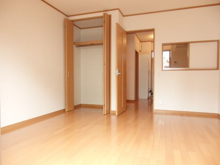 メゾン出雲0201の居間