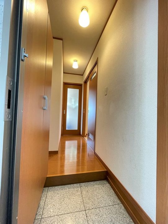 プレジール0202の玄関