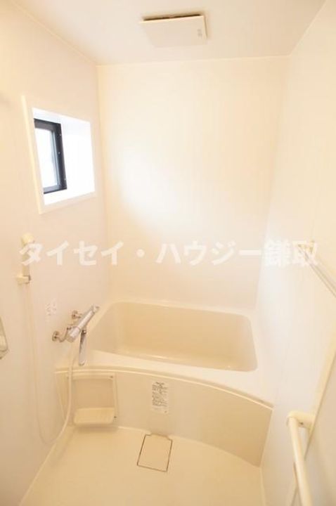 リリーヴィレッジC棟C205の風呂