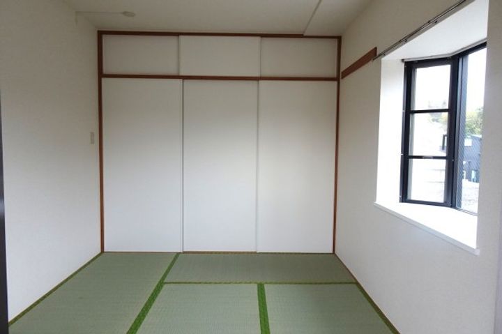 アゼリア岡津0302の内装
