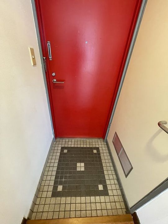 グリーンハウスNo8の玄関