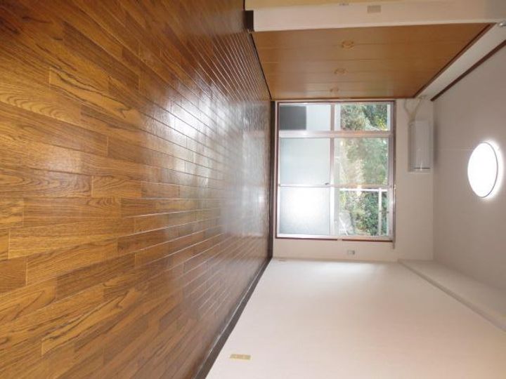 メゾン朝比奈0201の居間