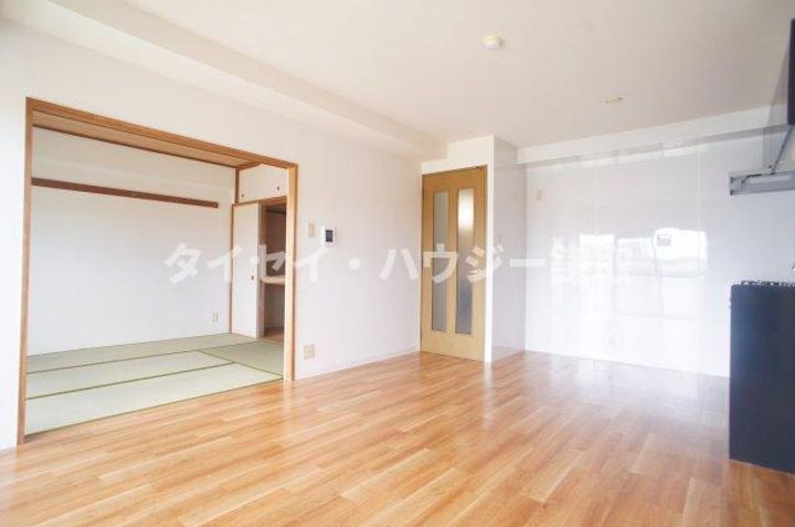 ラフィーネ・なかにし0302の居間