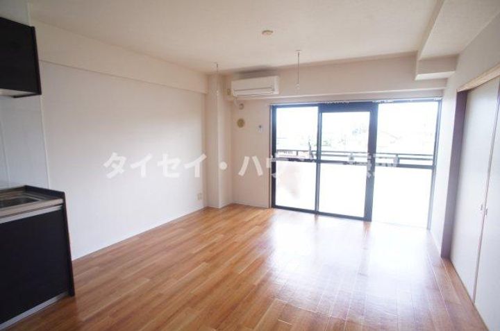 ラフィーネ・なかにし0302の居間