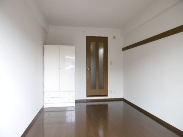 Big Through0301の居間