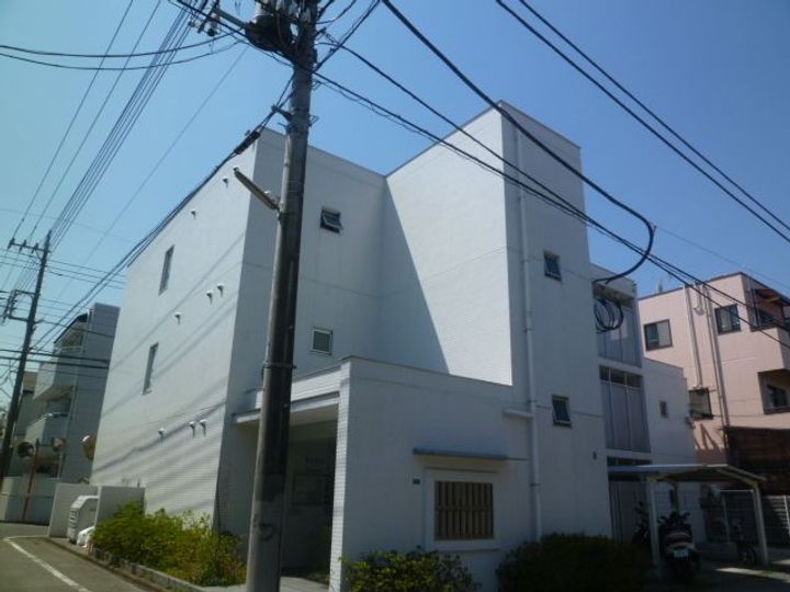 レオミノール明神町0206の外観