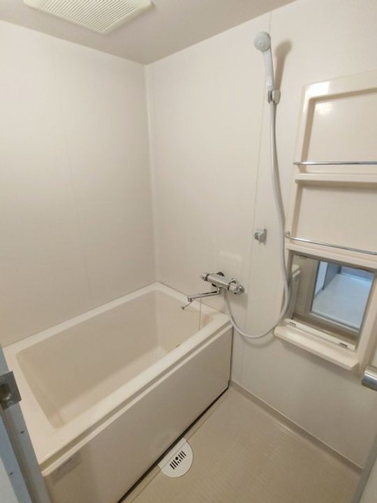 ベルデュール麻生壱番館の風呂