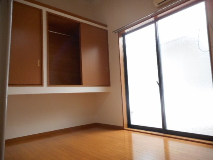 フォレスト中野A0106の居間