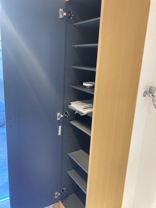 ビーハイヴ0102の内装