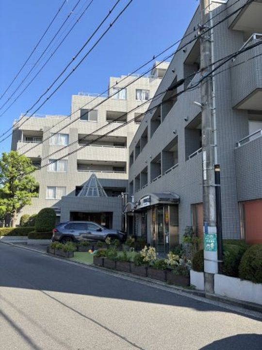 ダイアパレスグランステージ大倉山弐番館B 214の外観