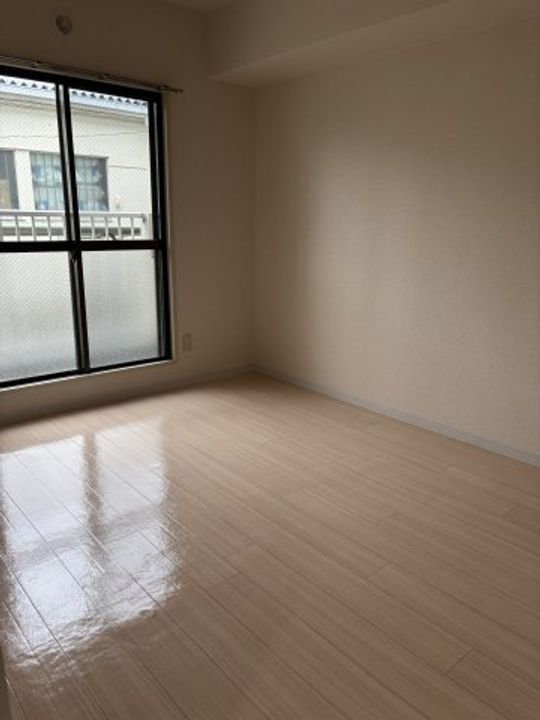 ウィングヒルいぶきの0301の居間