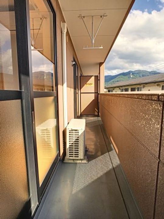 クレストールのその他画像