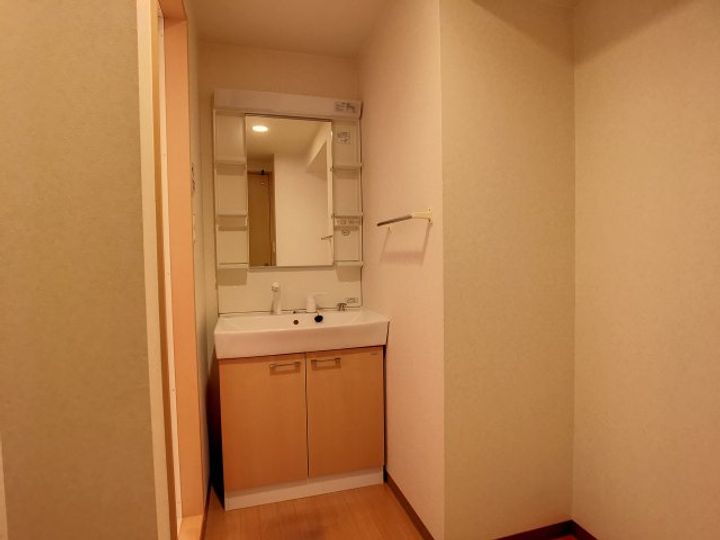 クレストールのその他画像