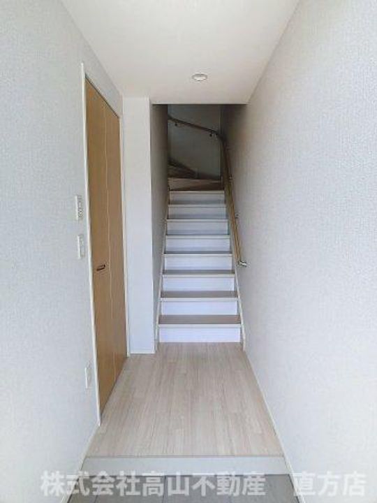 パルティール C棟の玄関