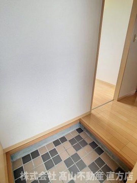 スクーデリア2007 A棟の玄関