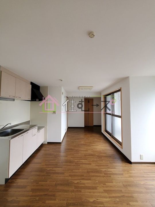 Navy.Bull IIの居間