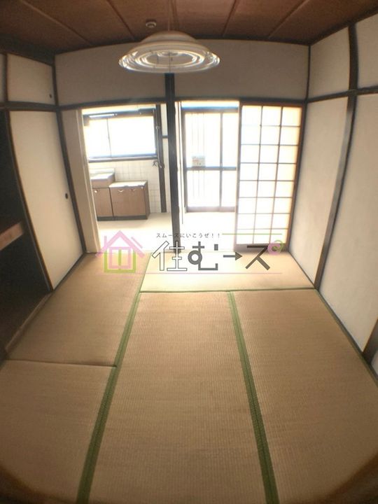 泉南文化の居間