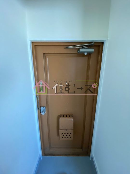 グリーンパーク山坂の玄関