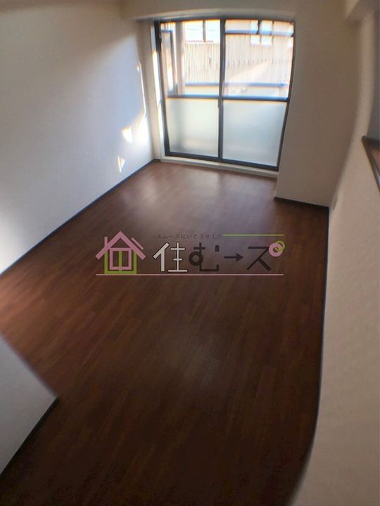 ノルデンハイム上新庄2の寝室