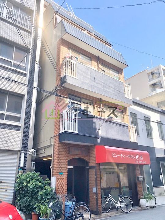 ソシオコート難波の外観