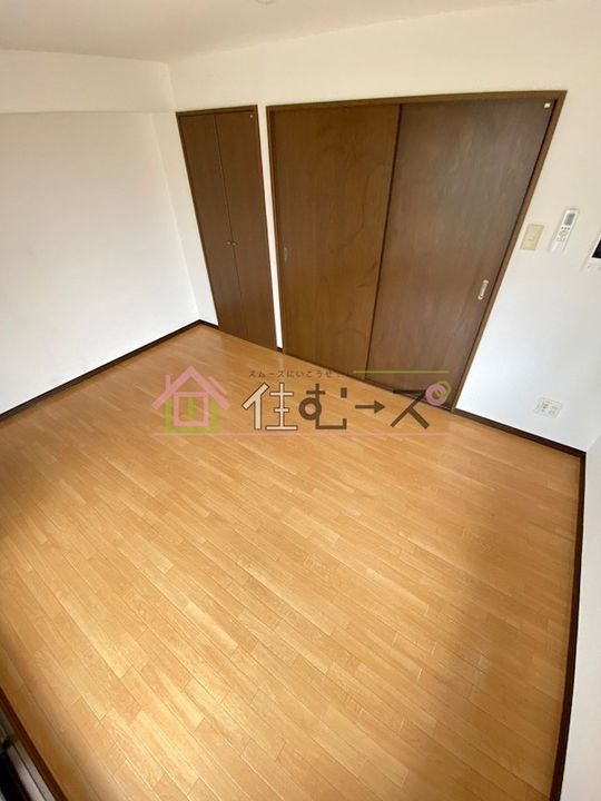 鶴見ベルダァーI番館の居間